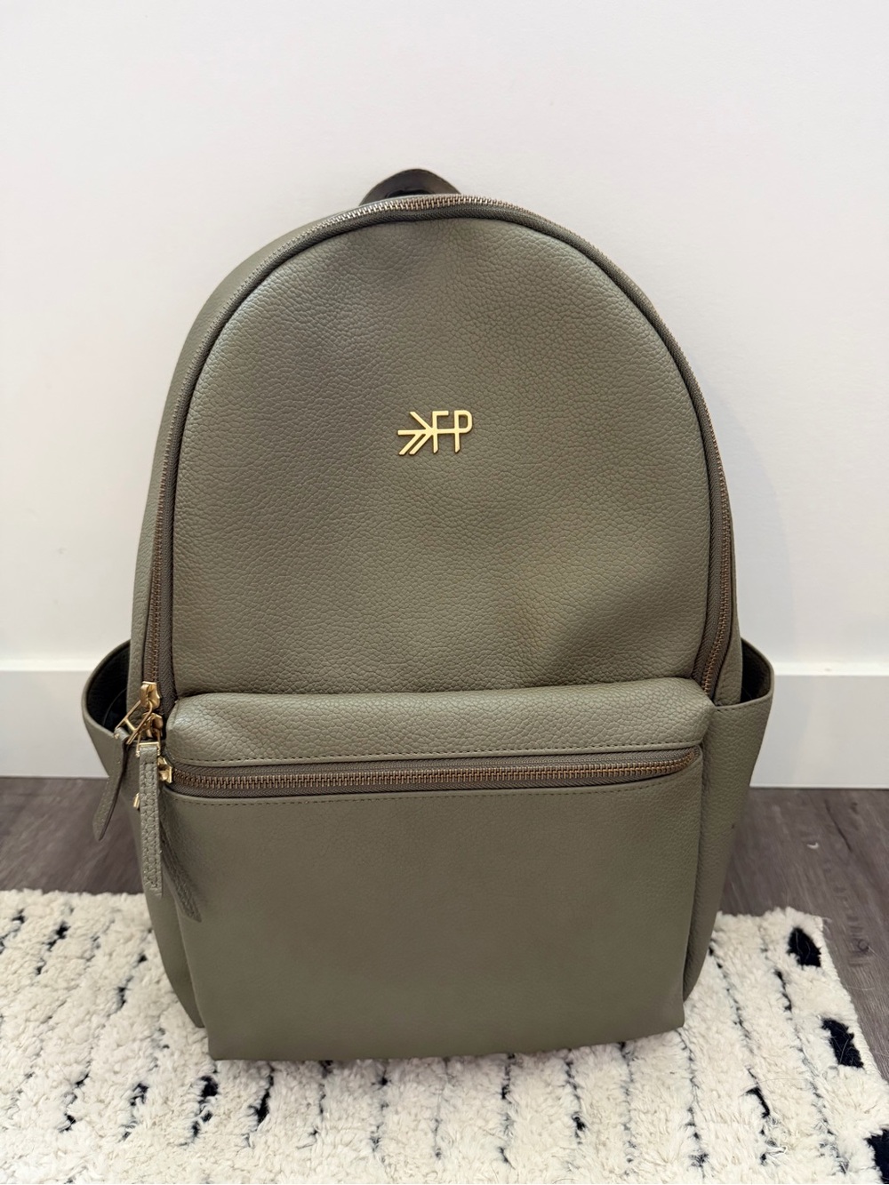 Freshly Picked The Classic City II- Olive Green backpack